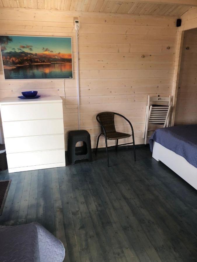 Womocamp Holzhuette 1 Hotell Saulkrasti Exteriör bild